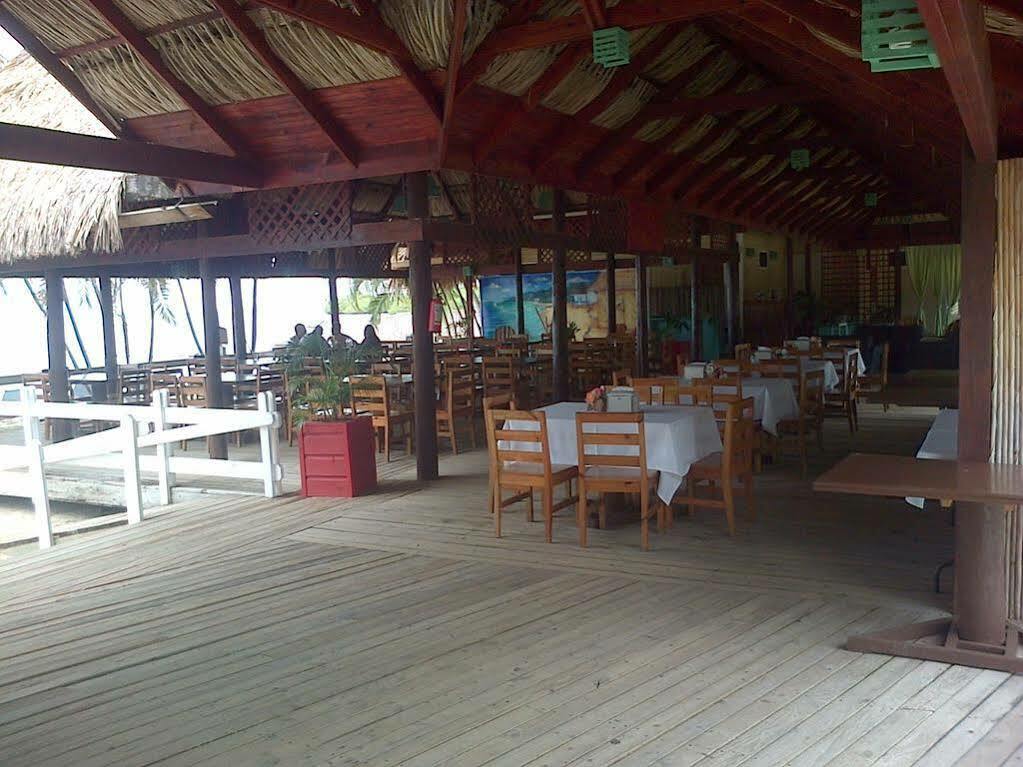 Las Palmas Beach Hotel Dixon Cove Eksteriør billede